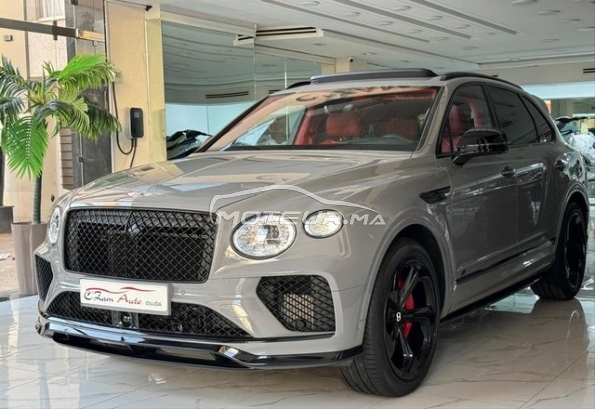 بنتلي بينتايجا مستعملة 2208664