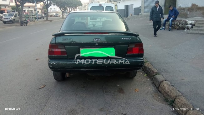 فورد يسكورت 1998 مستعملة 2324664