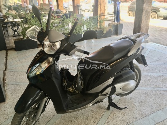 شراء الدراجات النارية المستعملة HONDA Sh 300i في المغرب - 401307