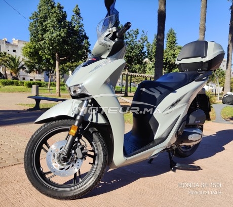 HONDA Sh 150i Digital occasion  2758000