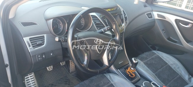HYUNDAI Elantra occasion 1192169
