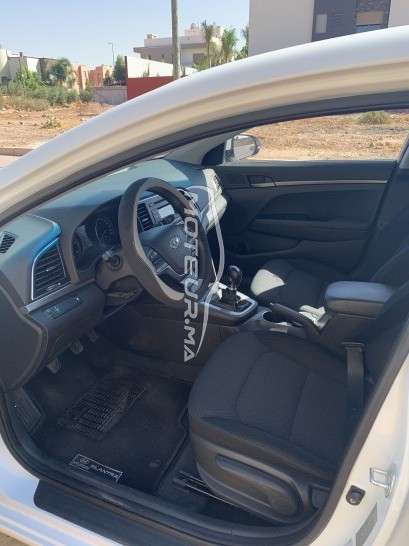 HYUNDAI Elantra occasion 1252871