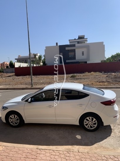 HYUNDAI Elantra occasion 1252869