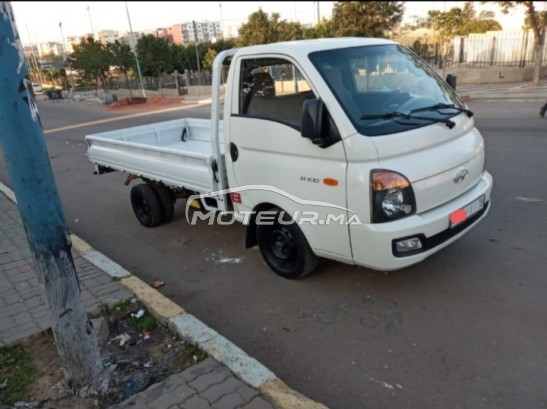 HYUNDAI H-100 occasion 1217439