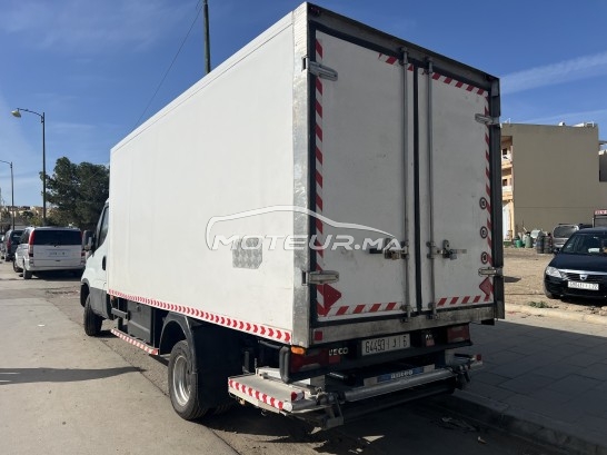 إفيكو اوتري Camion fourgon مستعملة 1785632