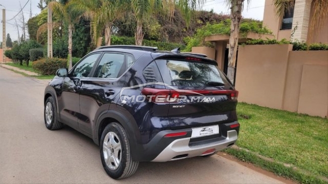 كيا اوتري مستعملة 3358872