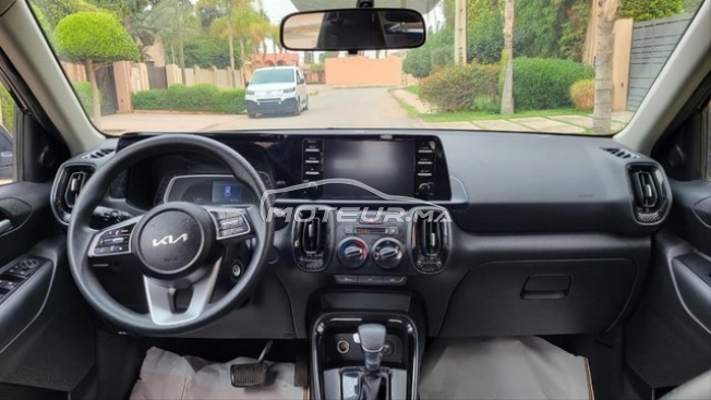 كيا اوتري مستعملة 3358876