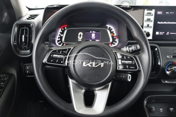 كيا اوتري مستعملة 3566230