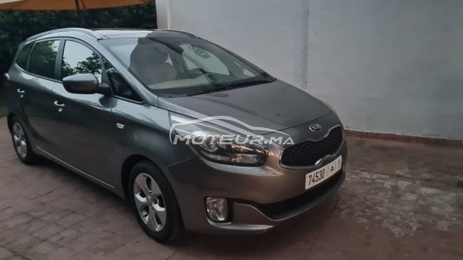 كيا كارينس مستعملة 1644680