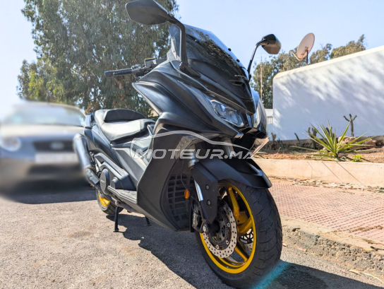 كيمكو اك 550 E10000 مستعملة 1997830