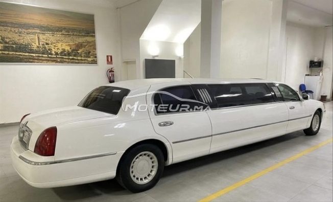 لنكولن توون كار مستعملة 3443349