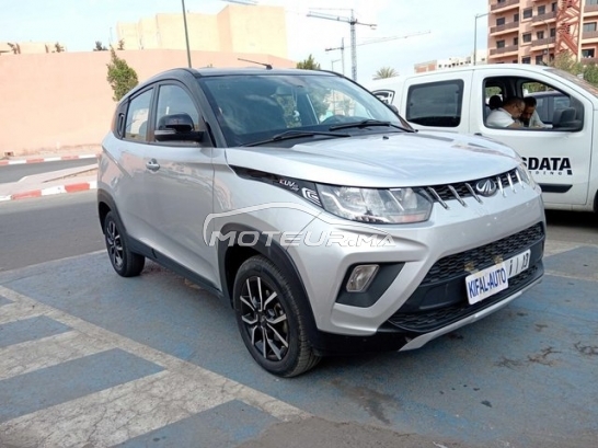 MAHINDRA Kuv 100 occasion 3175872