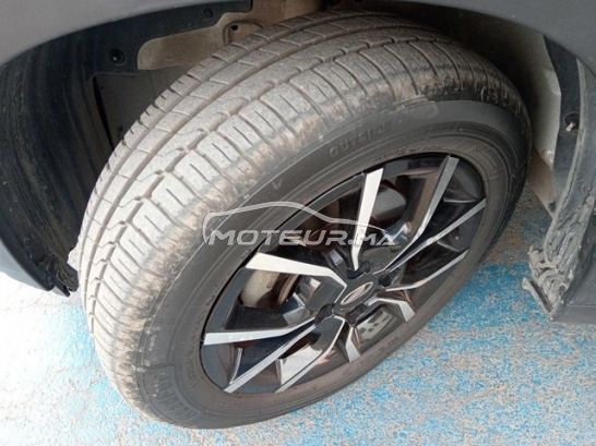 MAHINDRA Kuv 100 occasion 3175882