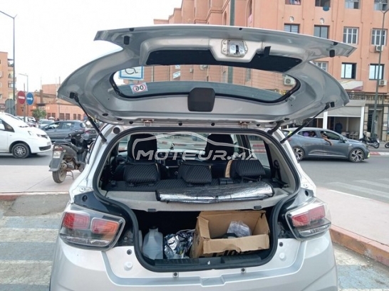 MAHINDRA Kuv 100 occasion 3175881