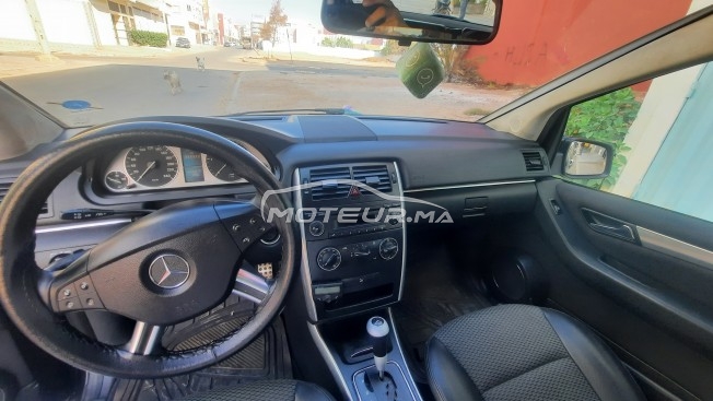 ميرسيديس-بينز 180 B180 مستعملة 1693536