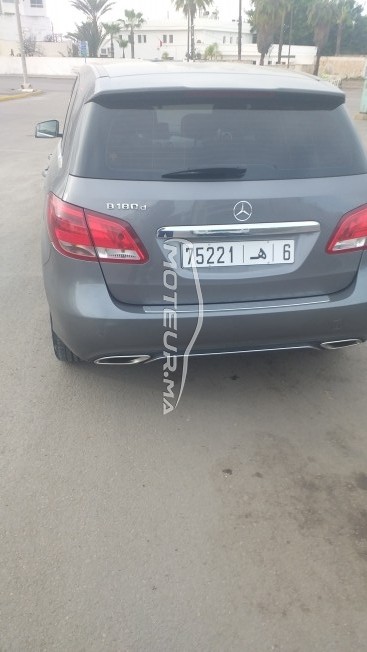 ميرسيديس-بينز 180 180 مستعملة 1520541