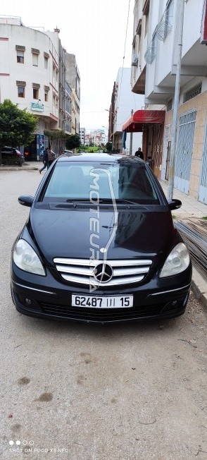 MERCEDES-BENZ 180 B occasion 1822319