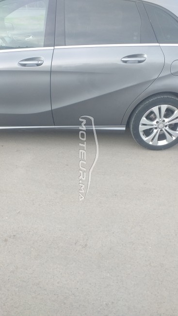 ميرسيديس-بينز 180 180 مستعملة 1520539