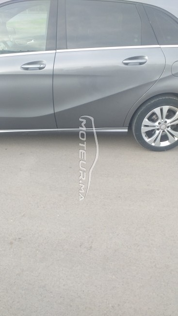 ميرسيديس-بينز 180 180 مستعملة 1520540