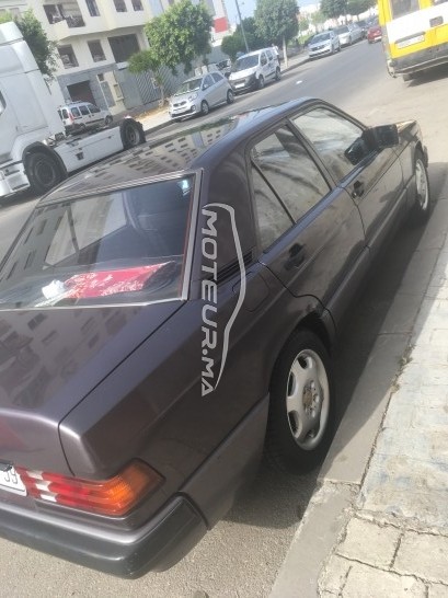 ميرسيديس-بينز 190 Bonne etat مستعملة 1908892