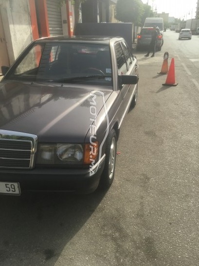 ميرسيديس-بينز 190 Bonne etat مستعملة 1908889