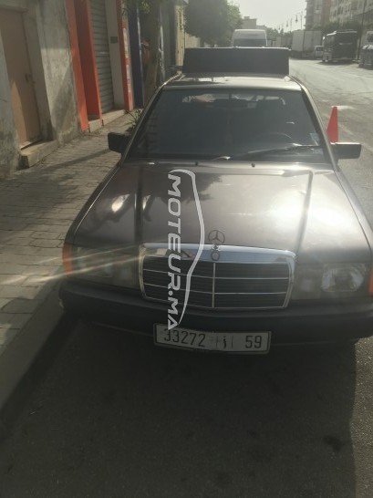 ميرسيديس-بينز 190 Bonne etat مستعملة 1908890