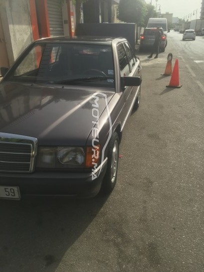 ميرسيديس-بينز 190 Bonne etat مستعملة 1908888
