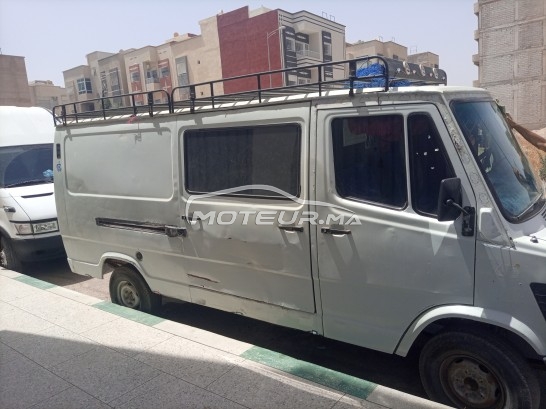 ميرسيديس-بينز 207د مستعملة 1881605