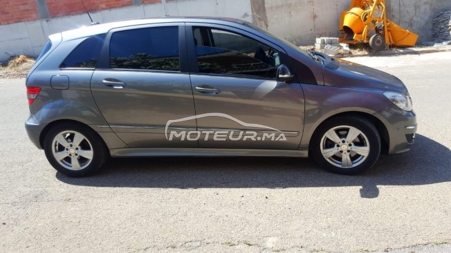 ميرسيديس-بينز 210 Classe b 200 مستعملة 1689630