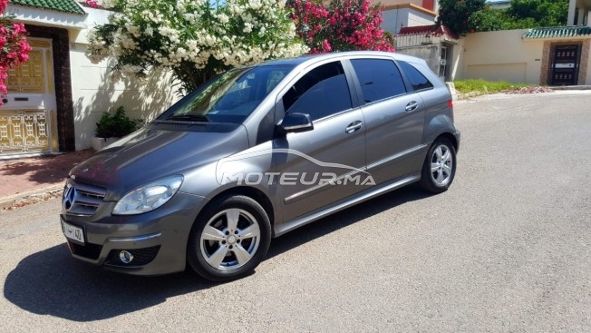 ميرسيديس-بينز 210 Classe b 200 مستعملة 1689635