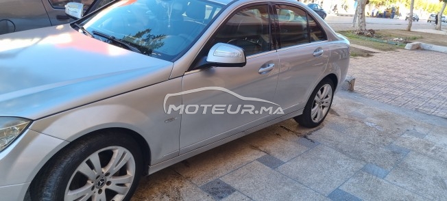 MERCEDES-BENZ 220 occasion 1816546