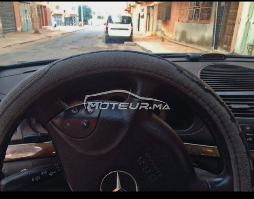 MERCEDES-BENZ 220 occasion 1928087