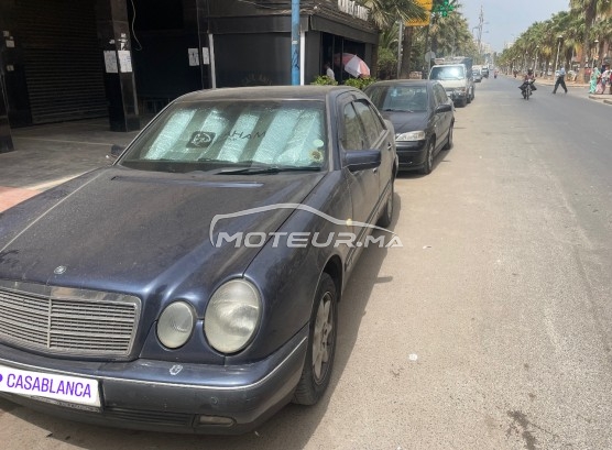 ميرسيديس-بينز 220 E مستعملة 1677048