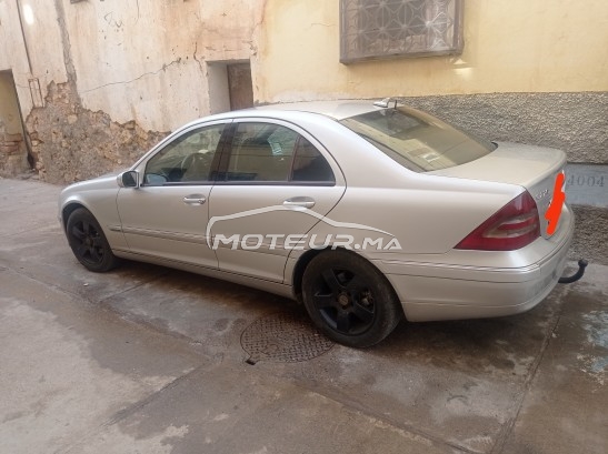 MERCEDES-BENZ 220 203w occasion 1776840