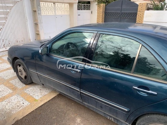 ميرسيديس-بينز 220 E220 مستعملة 1761101