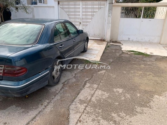 ميرسيديس-بينز 220 E220 مستعملة 1761105