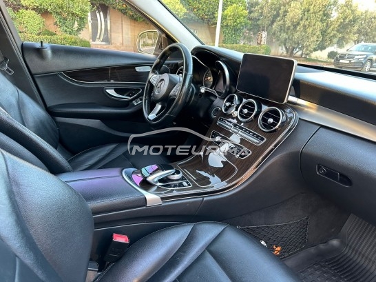 ميرسيديس-بينز 220 مستعملة 1863592