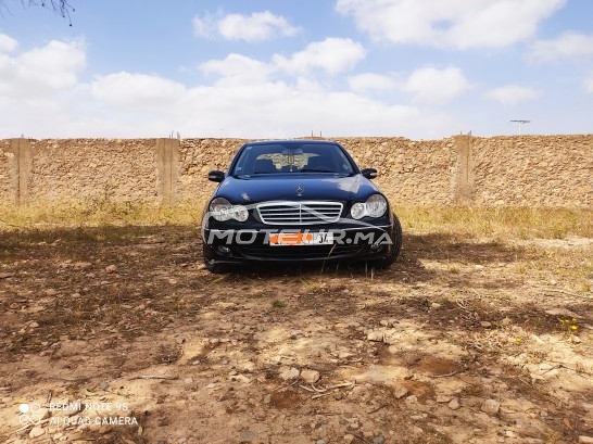 ميرسيديس-بينز كلاسي سي 220 élégance مستعملة 1172831
