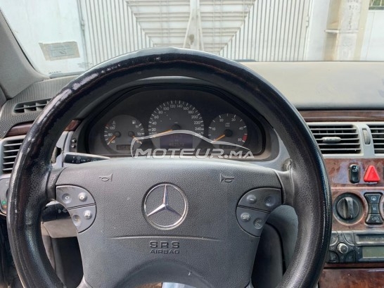 ميرسيديس-بينز 220 E220 مستعملة 1761112