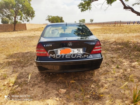 ميرسيديس-بينز كلاسي سي 220 élégance مستعملة 1172828