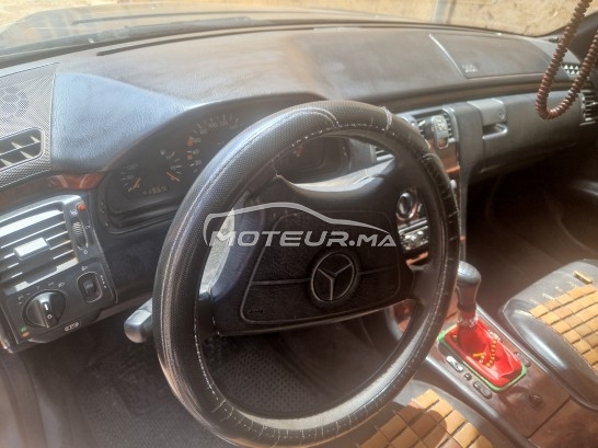 ميرسيديس-بينز كلاسي ي 220 مستعملة 1622983