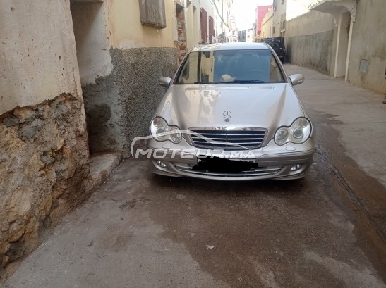 MERCEDES-BENZ 220 203w occasion 1776838