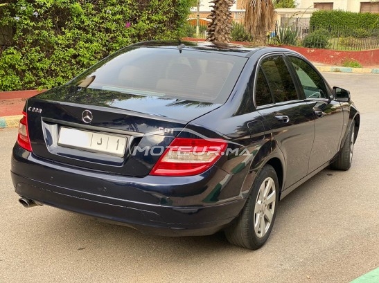 ميرسيديس-بينز 220 Très bon état مستعملة 1784215