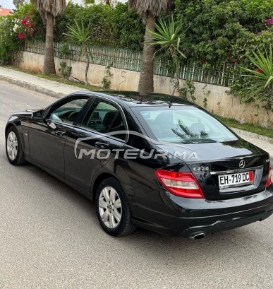 ميرسيديس-بينز 220 مستعملة 1832852