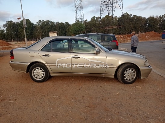 ميرسيديس-بينز كلاسي سي 250 مستعملة 1664425