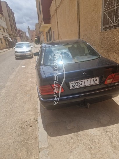 ميرسيديس-بينز كلاسي ي 220 مستعملة 1622985