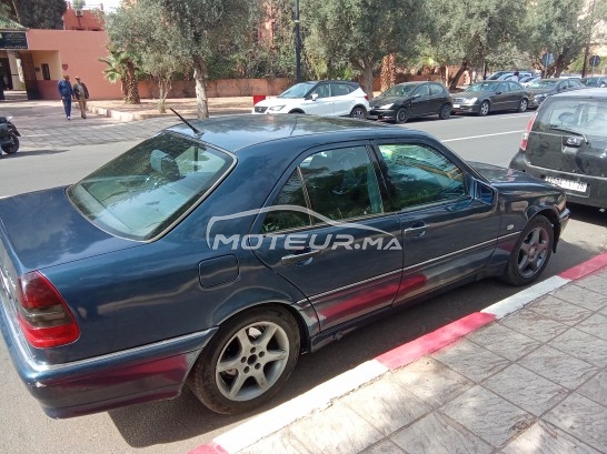 ميرسيديس-بينز 220 مستعملة 1815187