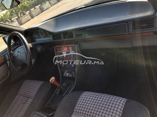 MERCEDES-BENZ 250 E occasion 1744903