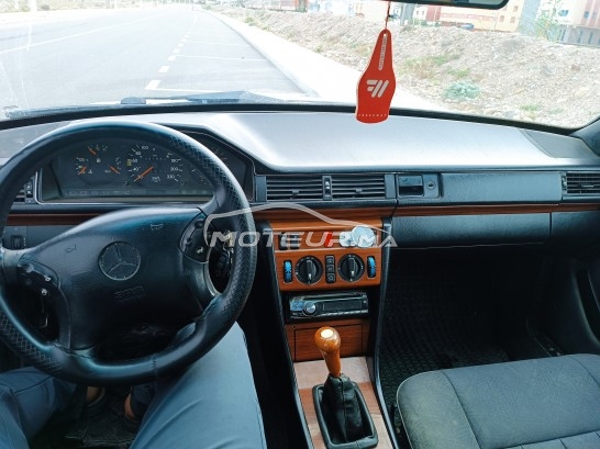 MERCEDES-BENZ 250 occasion 1606960