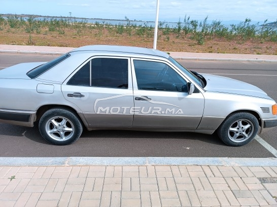 MERCEDES-BENZ 250 occasion 1606957